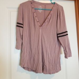 3/4 sleeve button top